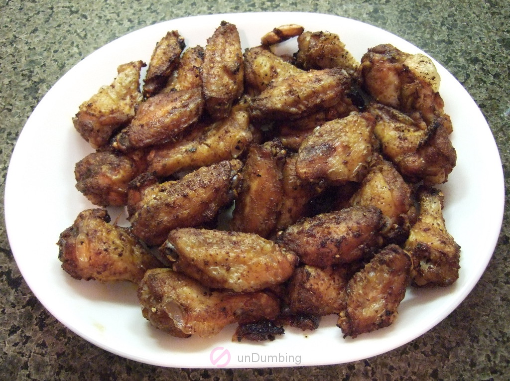 Plate of cooked chicken wings