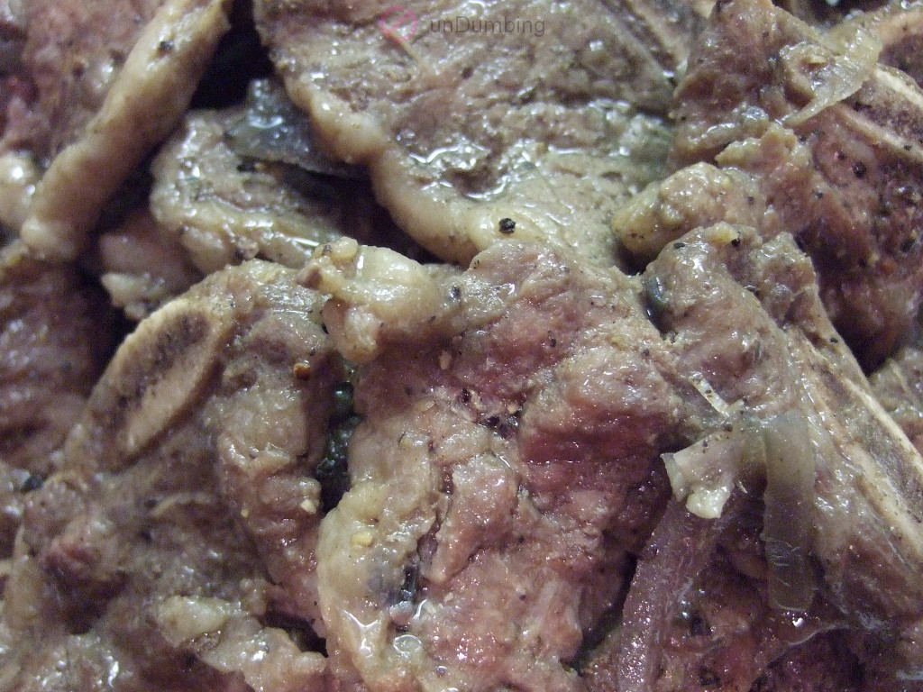 Steamed beef short ribs with pepper