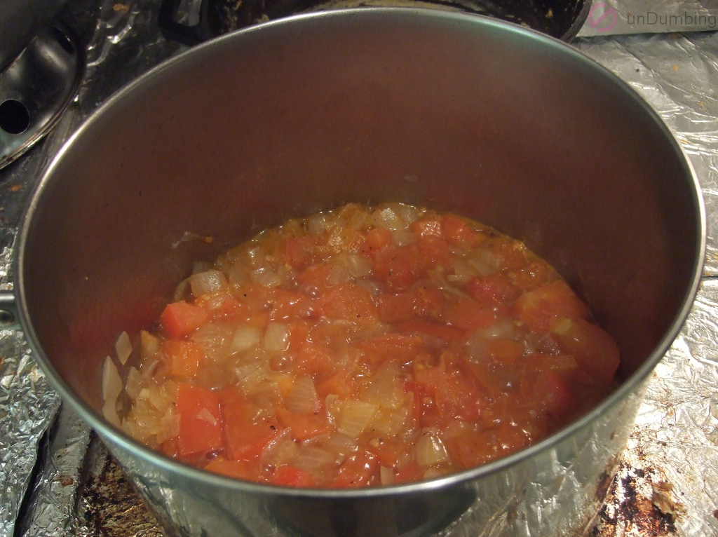 Simmered sauce in a saucepan