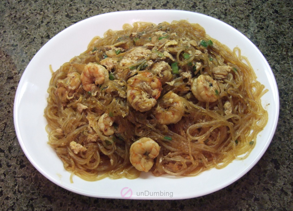 Plate of seasoned stir-fried glass noodles with shrimp