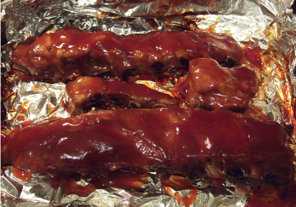 Sauce on the ribs in a roasting pan before baking (Try 2)