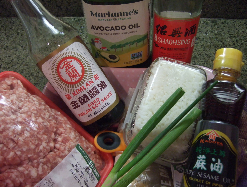 Ground pork, soy sauce, oil, rice cooking wine, white rice, sesame oil, ginger, scallion, and sugar