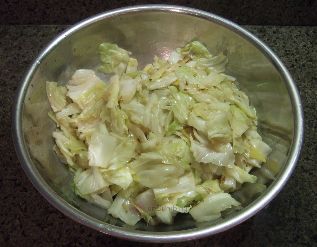 Stainless steel bowl of Taiwanese cabbage